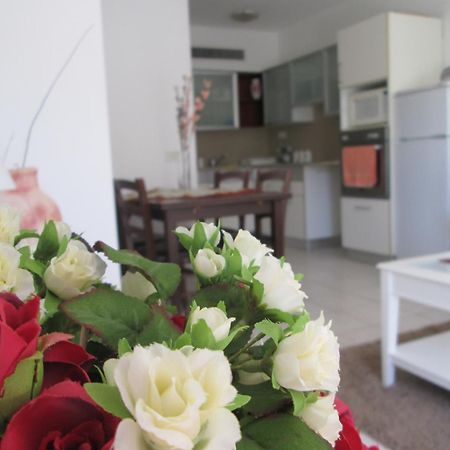Nomi Suites Marina Herzelia Pokoj fotografie